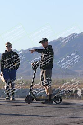 media/Oct-30-2025-Racers Edge (Thu) [[dabbdaf680]]/1-Around the Pits- Track Walk/